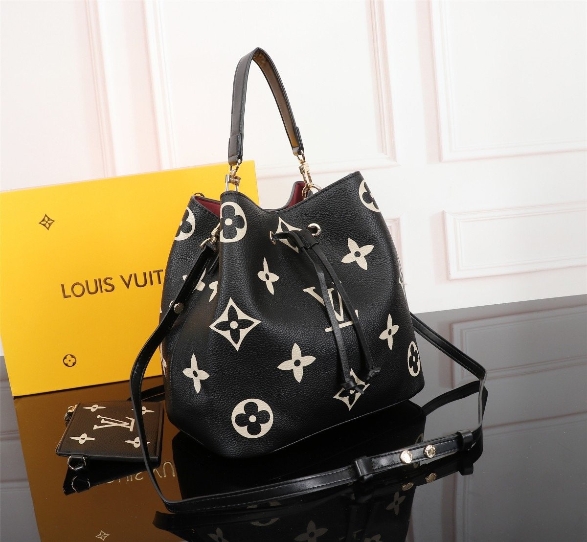 EN - New Arrival Bags LUV 032