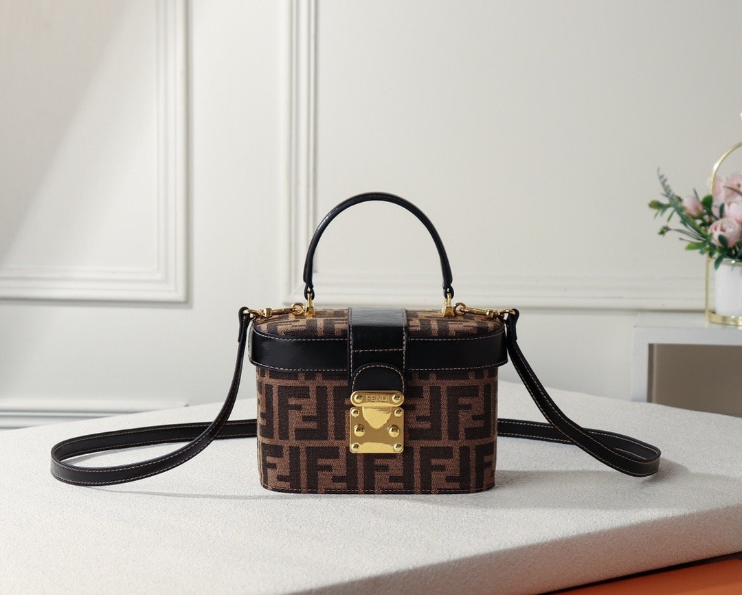 EN - New Arrival Bags FEI 073