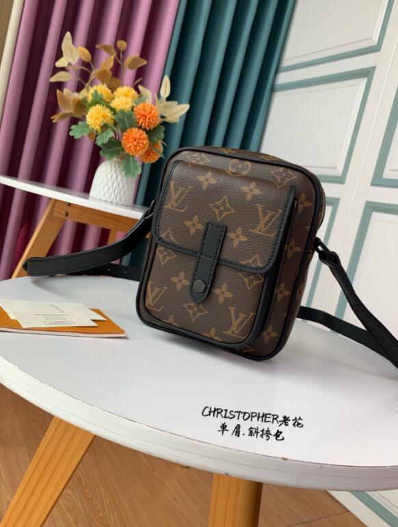 SAMC - LOV Bags - 2046