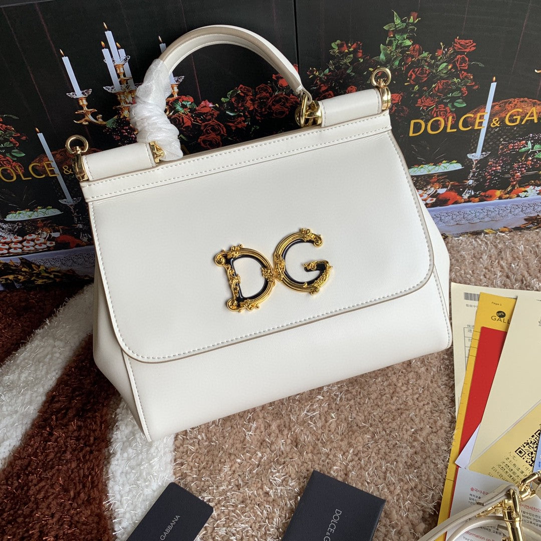 GLAMI MeGLAMIum GLAMI Handbag In Dauphine White For Women 10.2in/26cm GLAMI