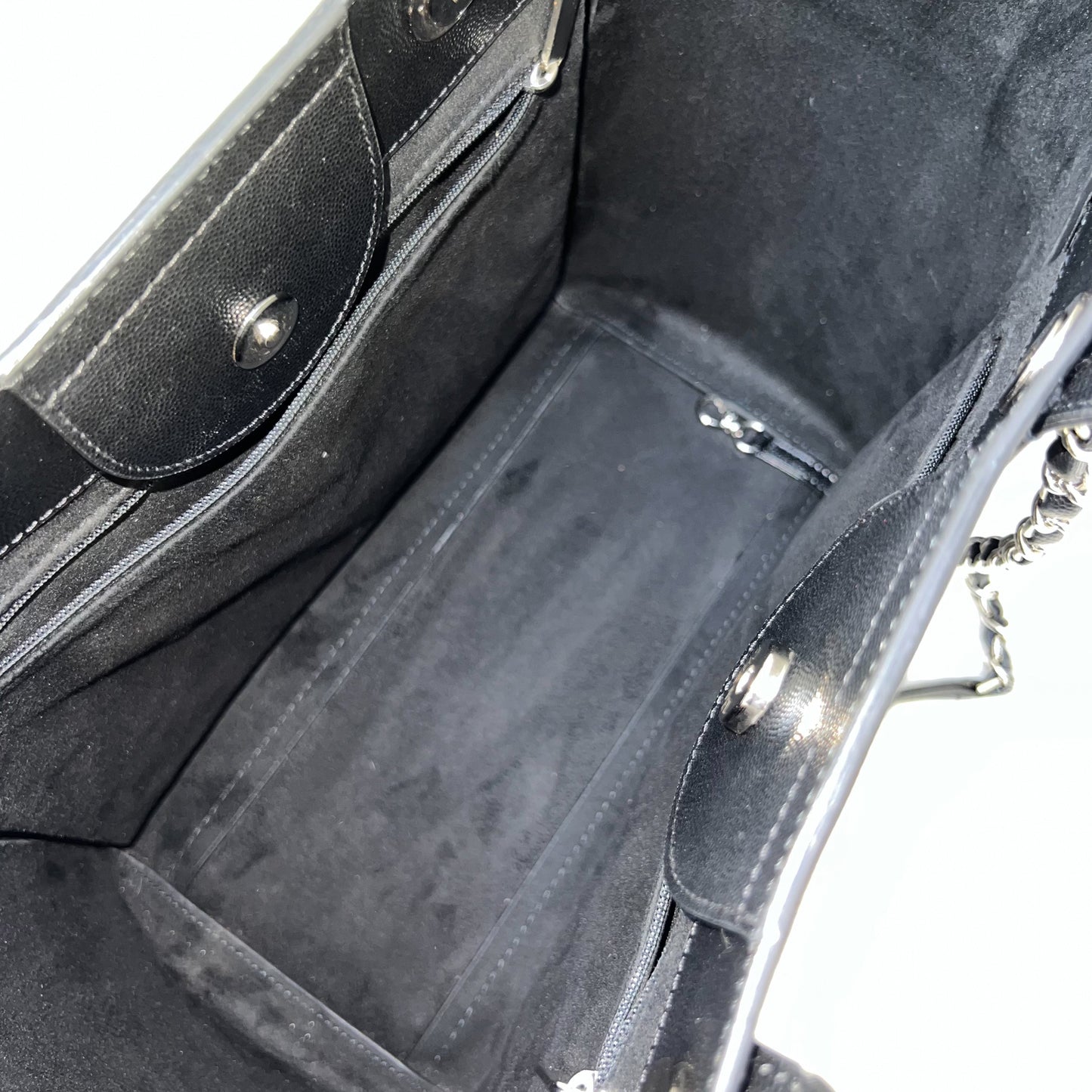 GLM-Small / Medium Deauville Tote in Black Caviar and SHW