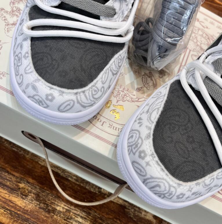 SAMC - NKE Shoes - 833