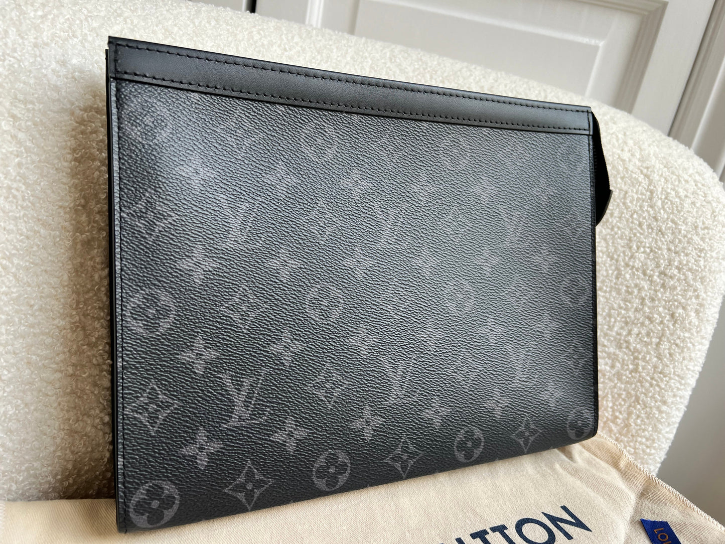 Louis Vuitton Pochette Voyage Monogram Eclipse (RRP £735)