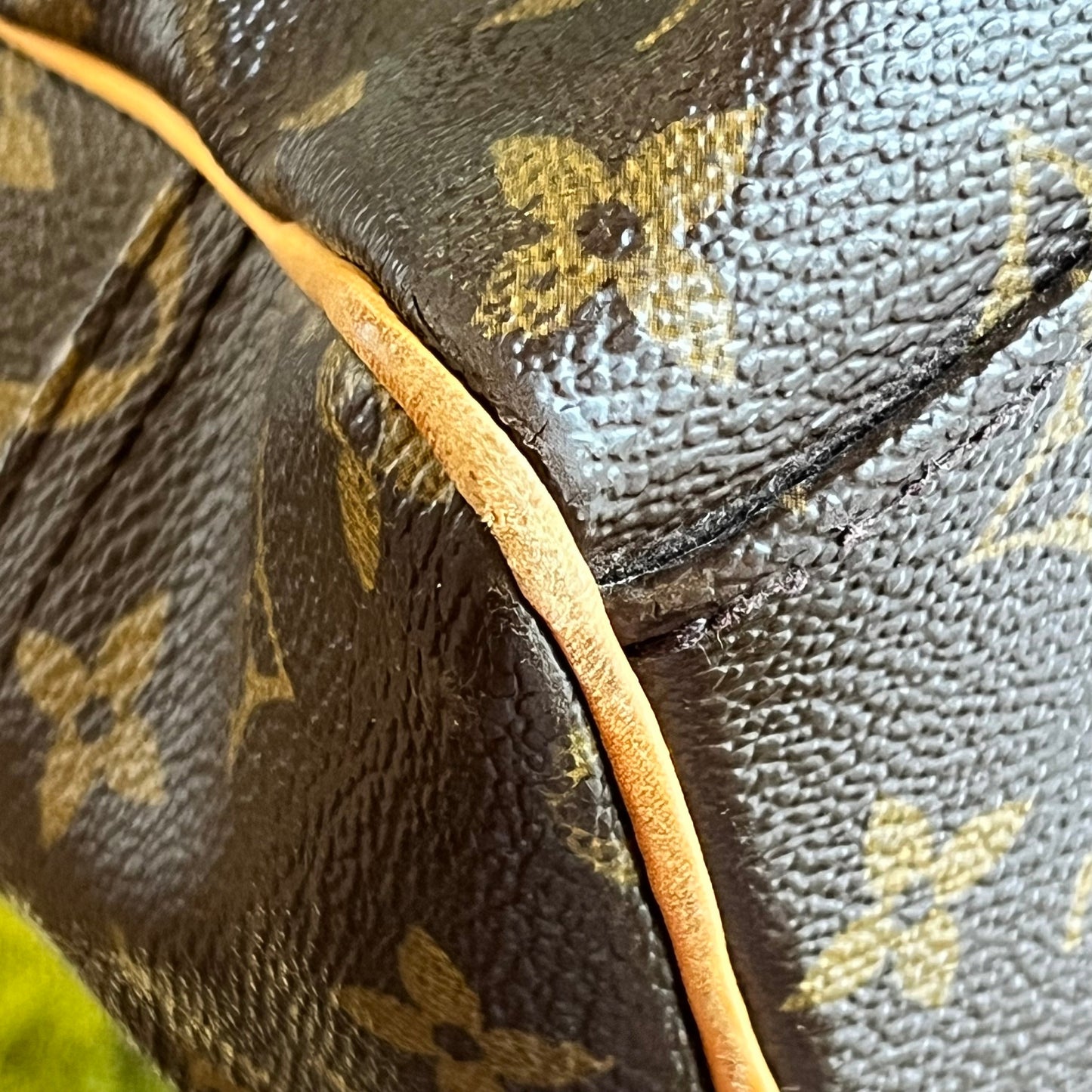 LOUIS VUITTON Monogram Canvas Manhattan GM Bag