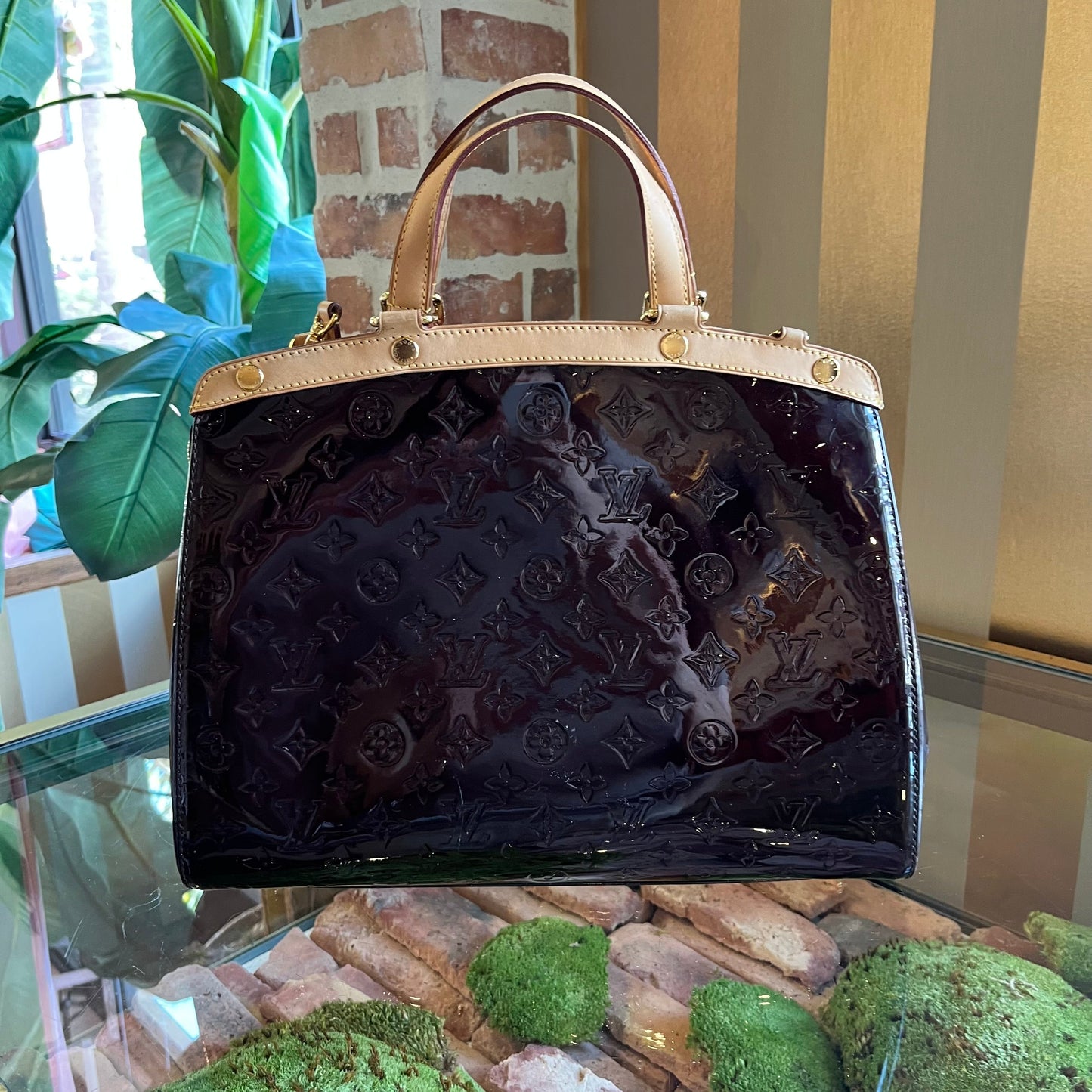 LOUIS VUITTON Brea GM Amarante Vernis Patent Leather Shoulder Bag