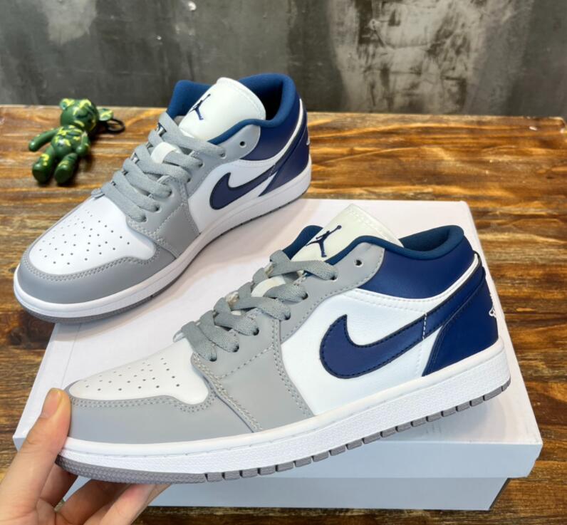 SAMC - NKE Shoes - 890