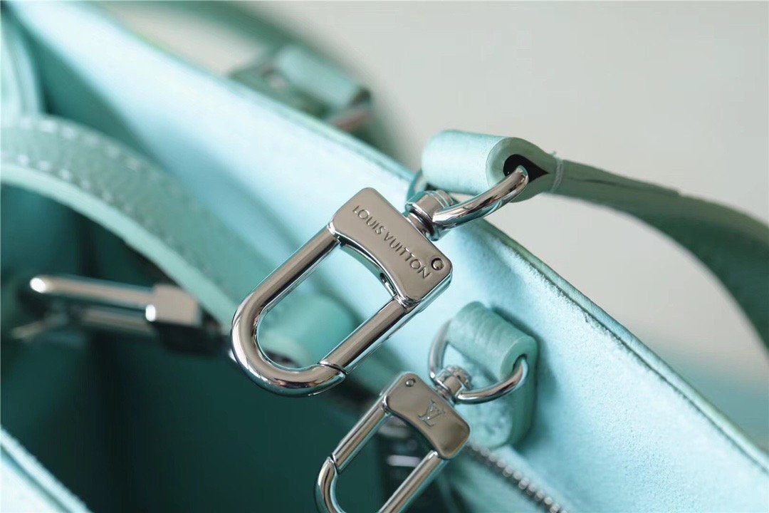 LV OnTheGo PM Monogram Empreinte Light Green For Women, WomenÃ¢â‚¬â„¢s Bags, Shoulder And Crossbody Bags 9.8in/25cm LV]