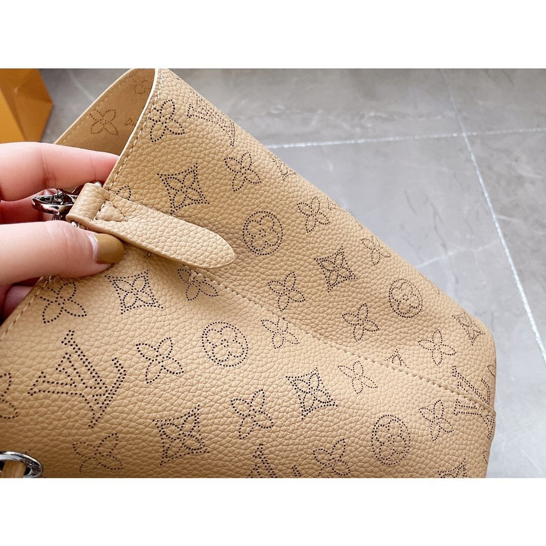 EN - New Arrival Bags LUV 069