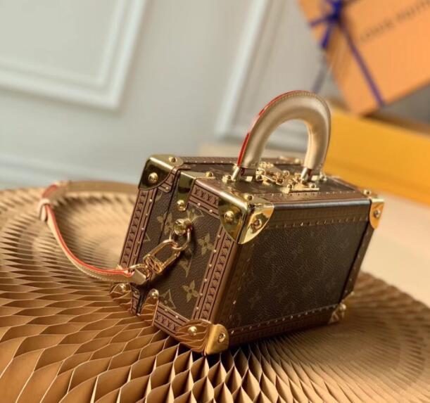 SAMC - LOV Bags - 2410