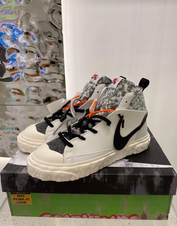 SAMC - NKE Shoes - 1677