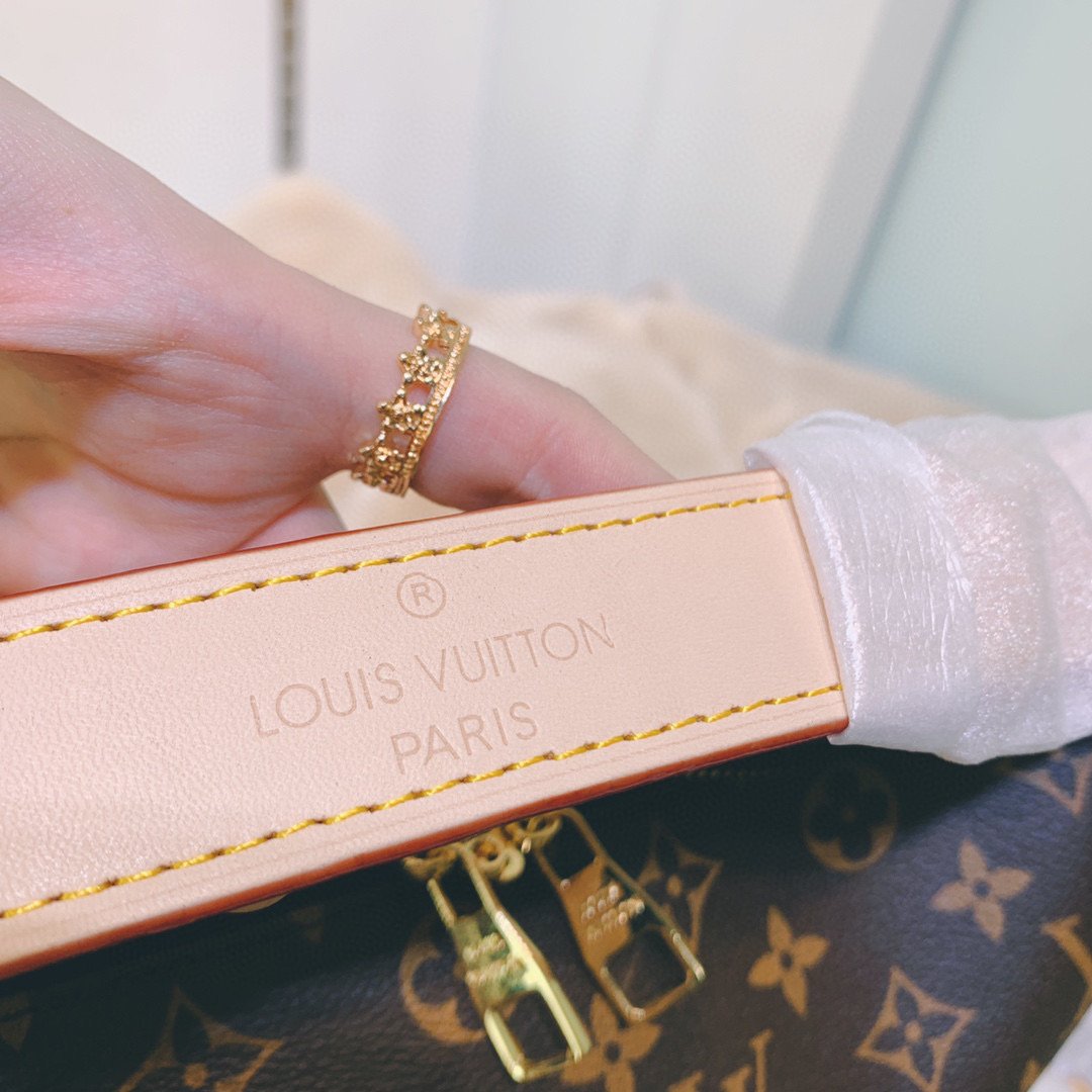 EN - New Arrival Bags LUV 059