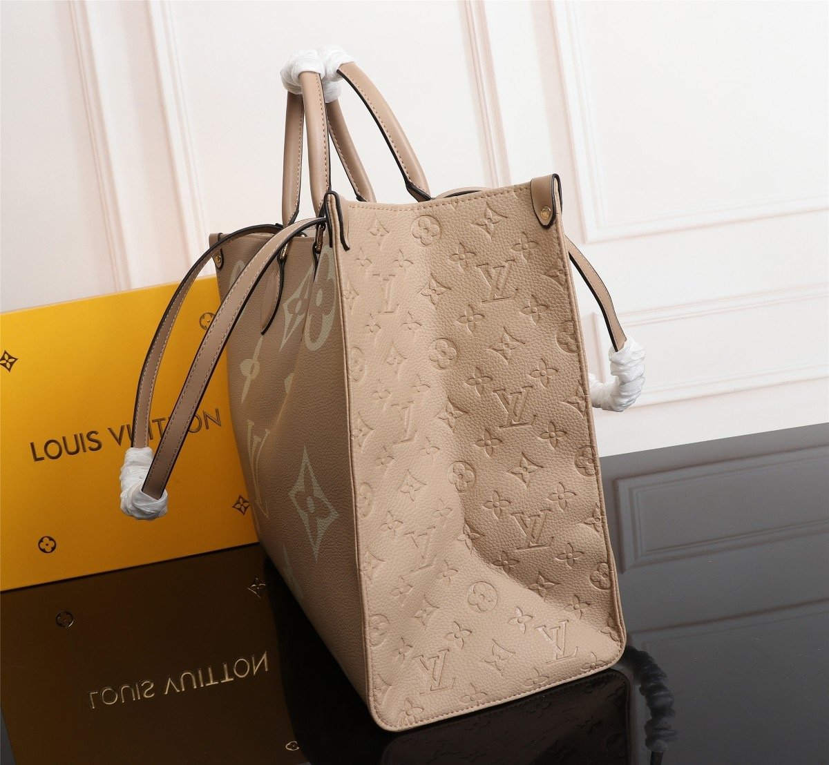 EN - New Arrival Bags LUV 034