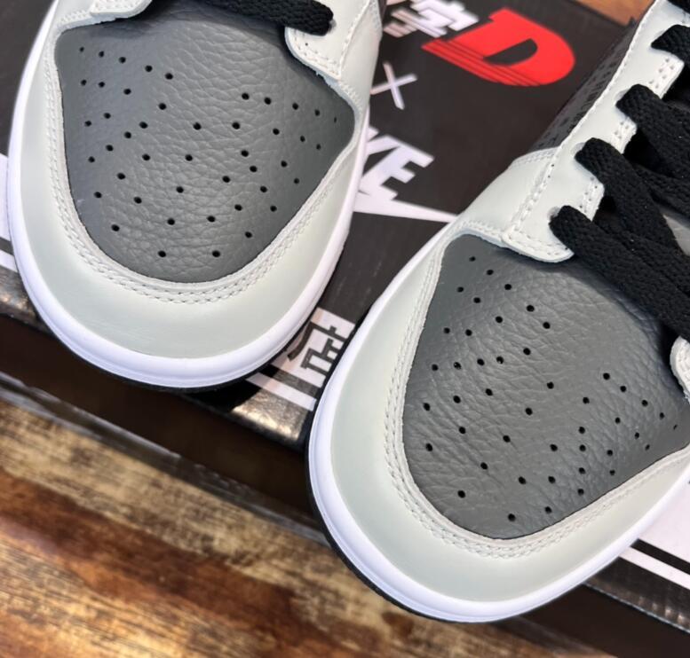 SAMC - NKE Shoes - 813