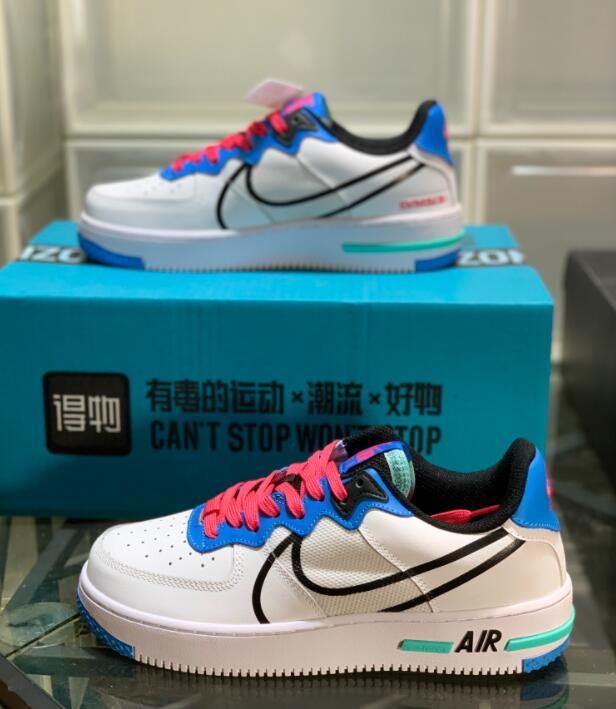 SAMC - NKE Shoes - 687
