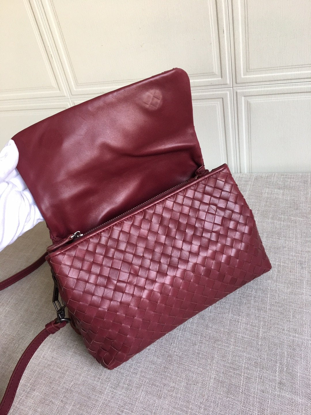 GLAMI Classic Intrecciato Red, For Women, WomenÃ¢â‚¬â„¢s Bags 8.9in/22.5cm