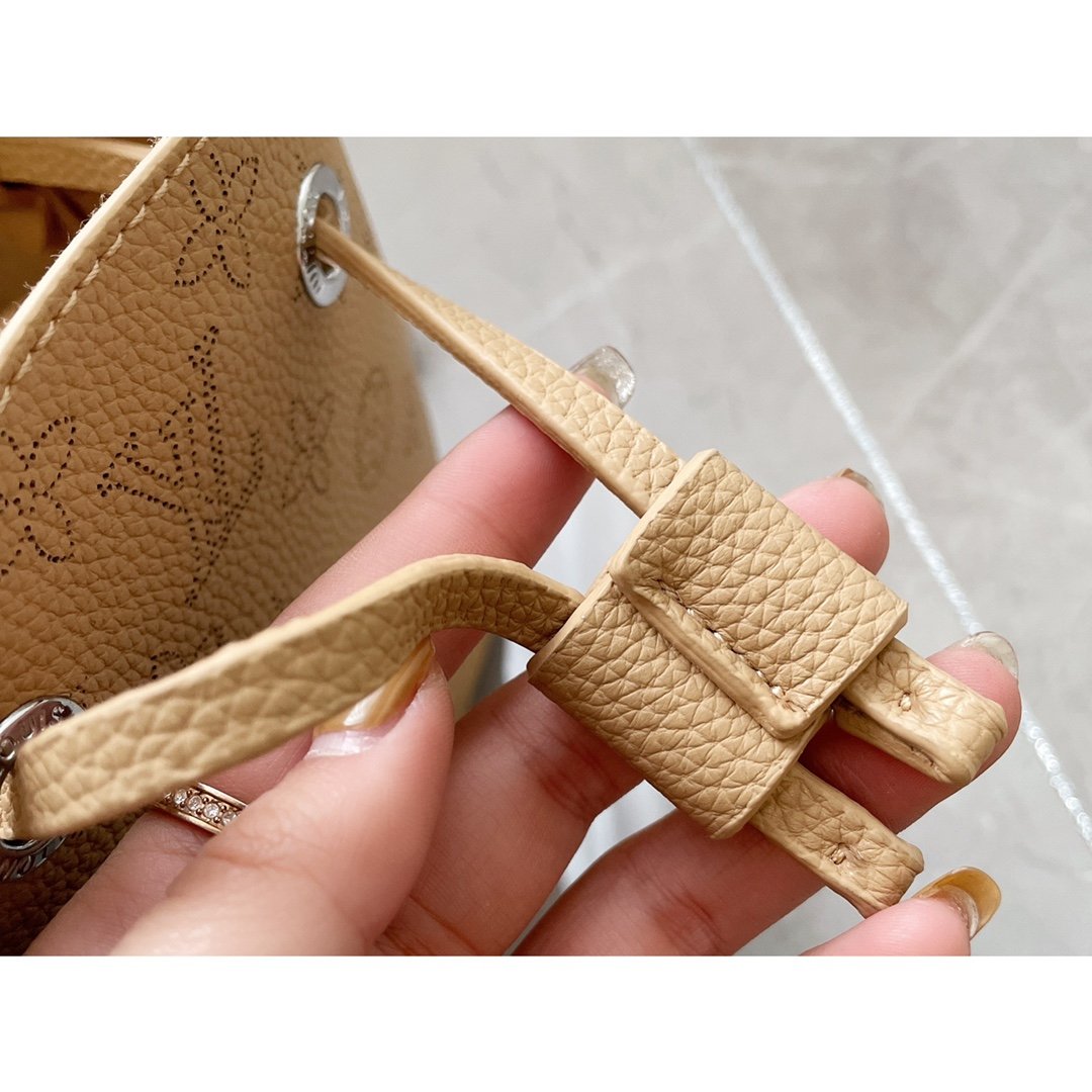 EN - New Arrival Bags LUV 069