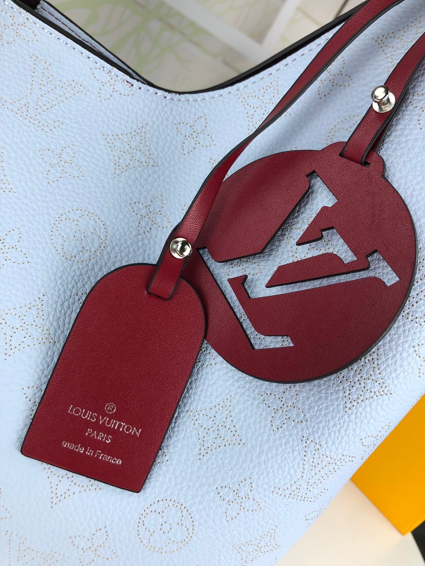 EN - New Arrival Bags LUV 050