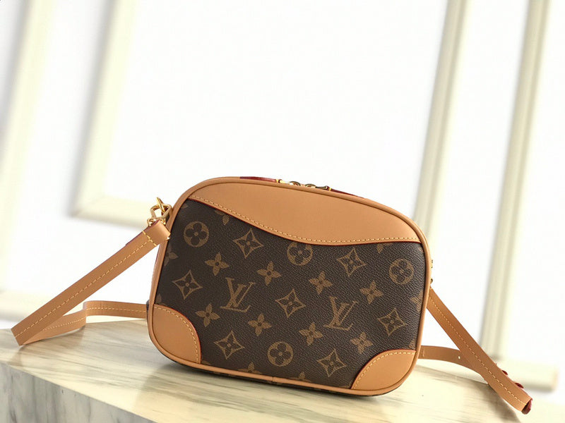 LOV2 Bags - Luxurious Bags  2546
