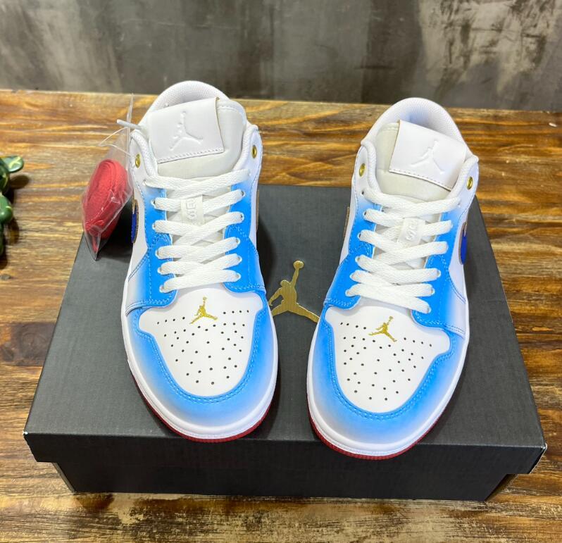 SAMC - NKE Shoes - 390