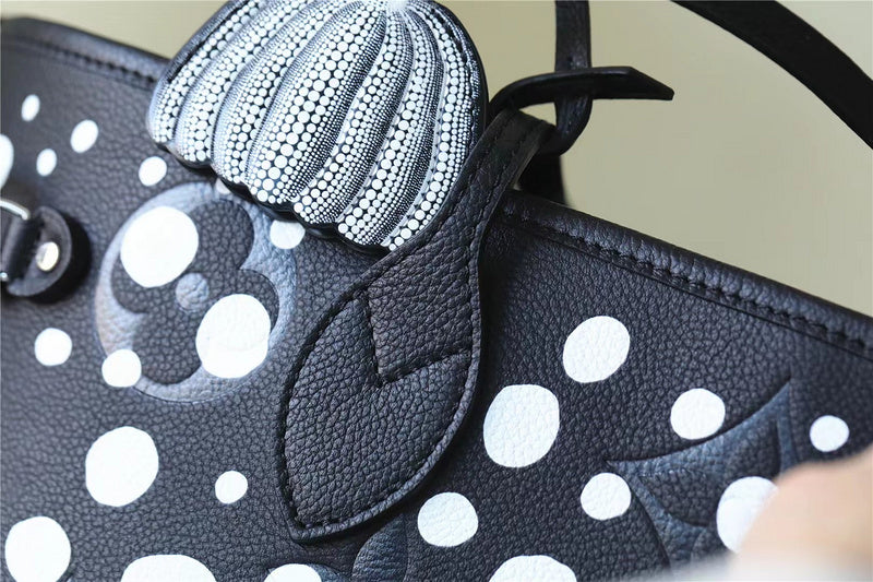 ELE - LUV Bags - 479