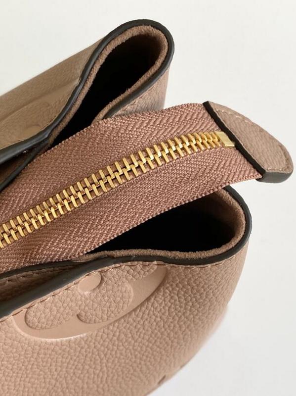 SAMC - LOV Bags - 2142