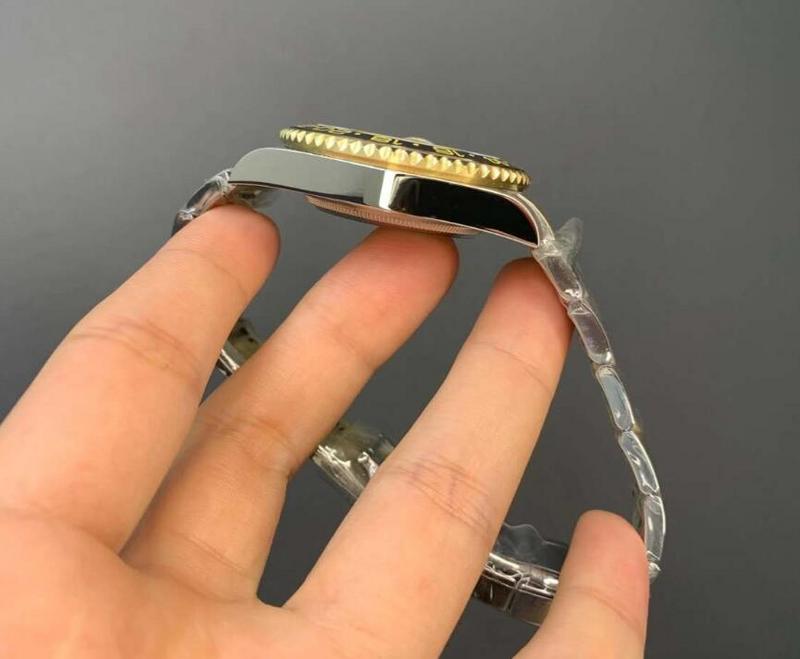 SAMC - Mix Watches - 075