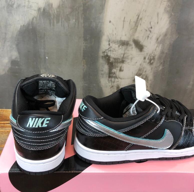 SAMC - NKE Shoes - 1756