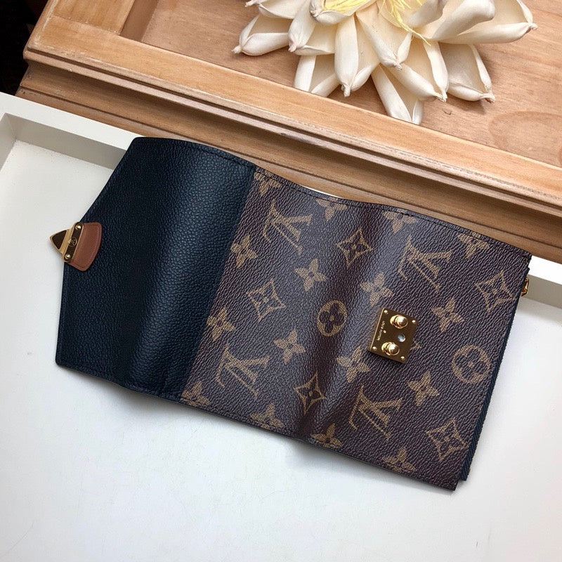 LOV2 Bags - Luxurious Bags  2034