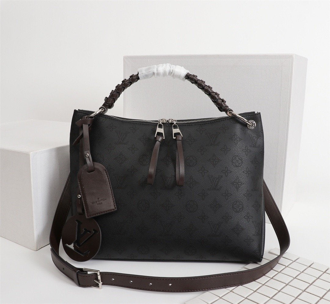 EN - New Arrival Bags LUV 225
