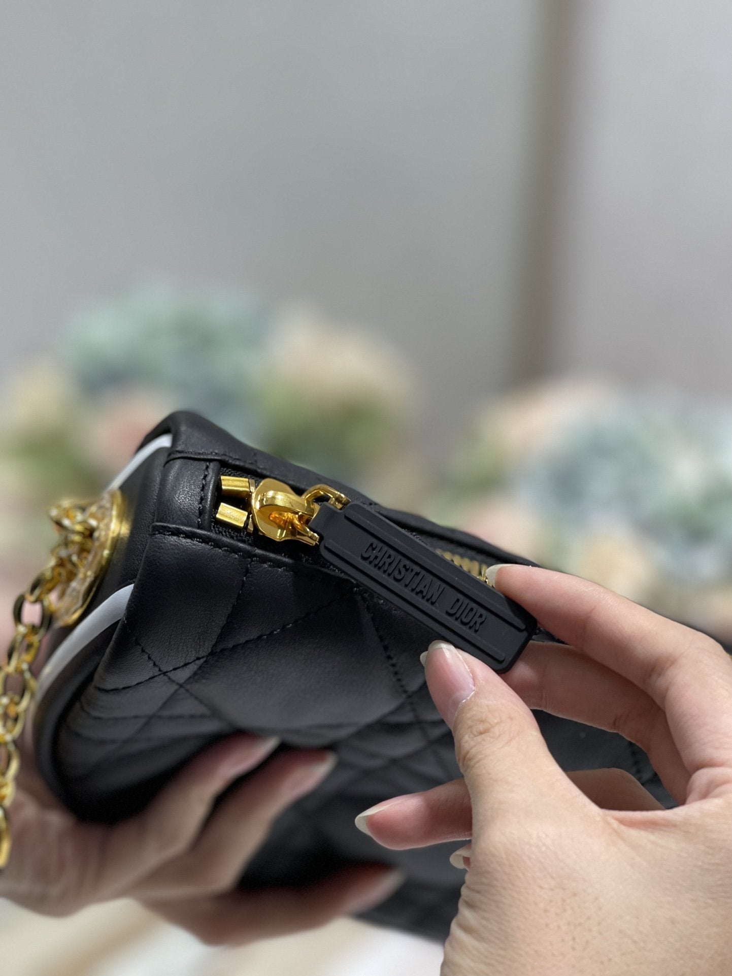 GLAMI Small Vibe Hobo Bag Black Cannage, Black Handbags, Crossbody Bags, 20cm CD M7200ONOA_M911