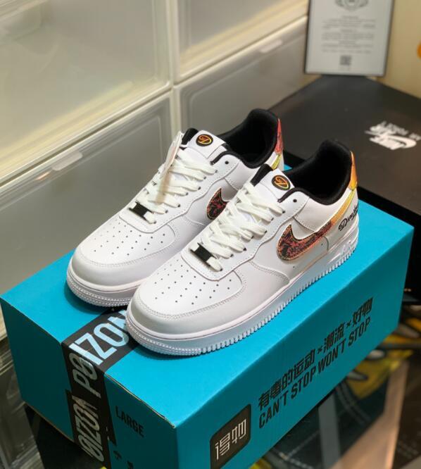 SAMC - NKE Shoes - 665