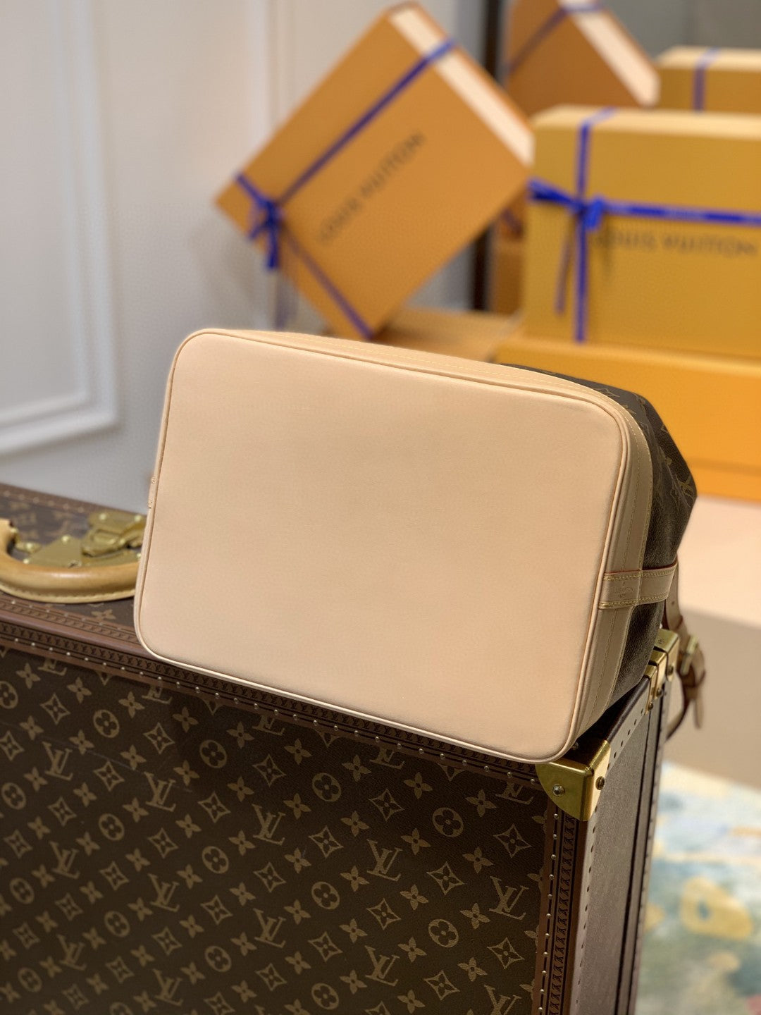 LV NoÃƒÂ© Bucket Bag Monogram Canvas For Women,  Shoulder Bags 13.4in/36cm LV M42224
