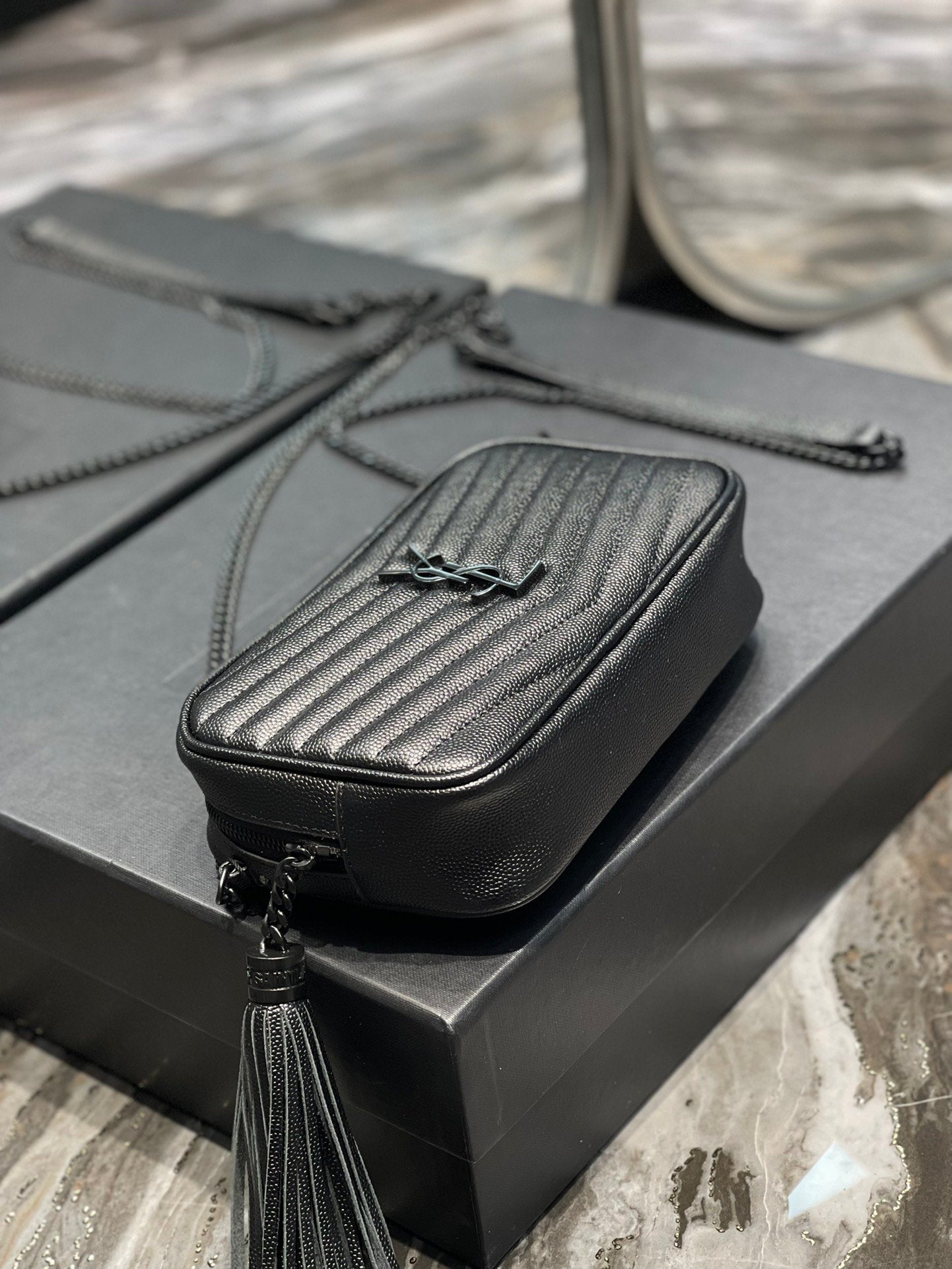 GLAMI Lou Mini Bag Black In Quilted Grain De Poudre With Metal Toned Hardware For Women 7.4in/19cm YSl 6125791GF081000