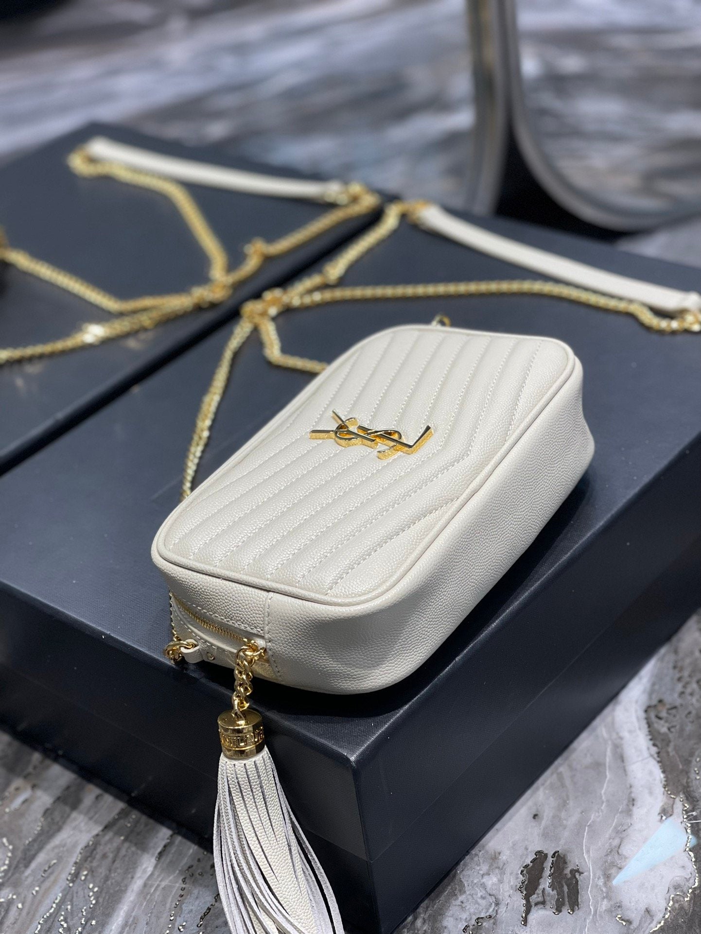 GLAMI Lou Mini Bag White In Quilted Grain De Poudre With Gold Hardware For Women 7.4in/19cm YSl 6125791GF019207