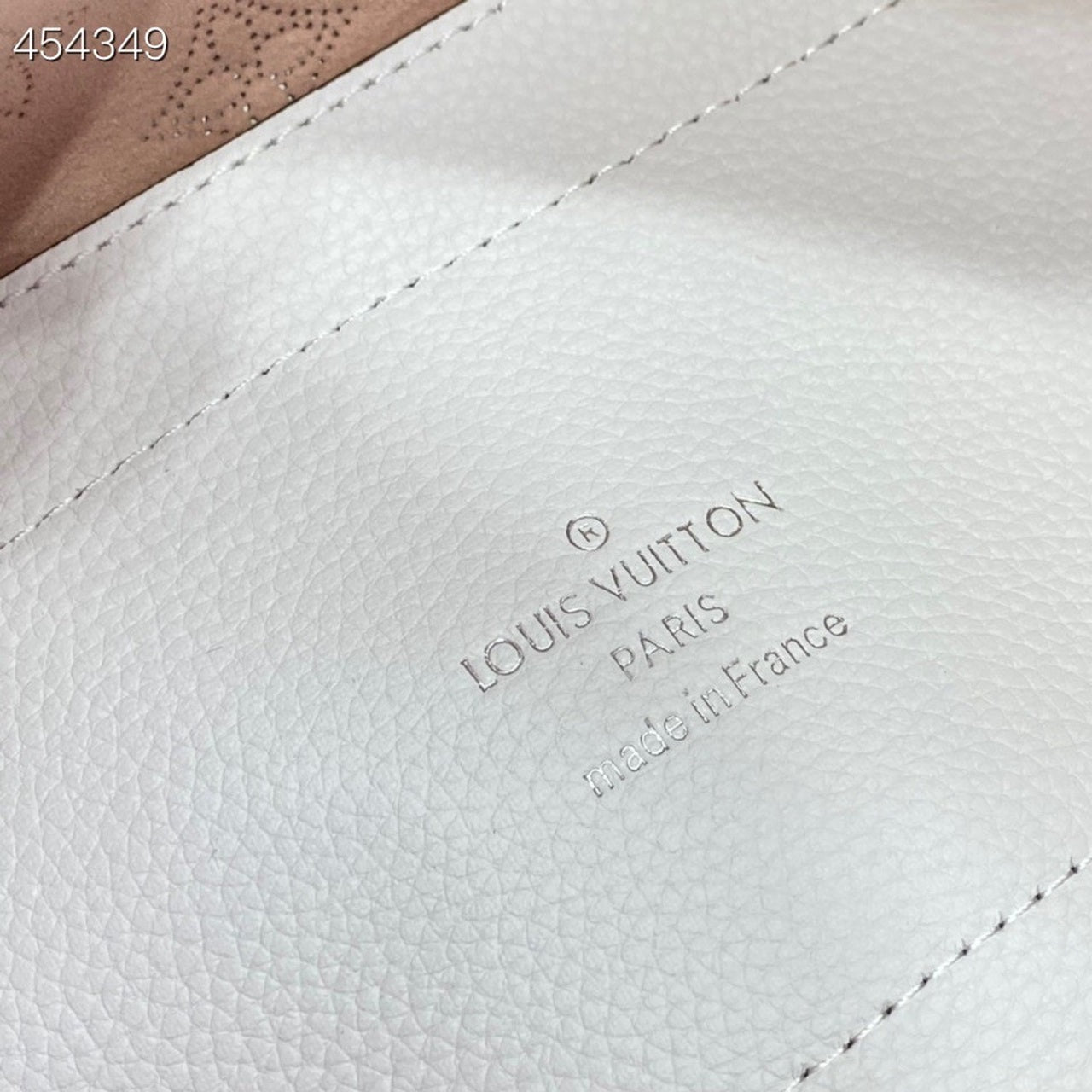 LV Hina PM Bag 22cm Mahina Calfskin Leather Spring/Summer Collection M57858 GraGLAMIent Pink