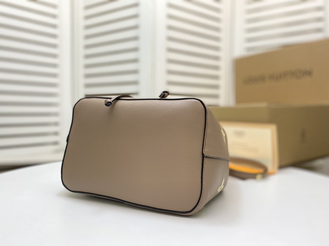EN - New Arrival Bags LUV 103