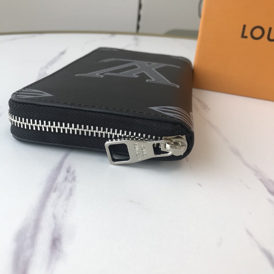 EN - New Arrival Wallet LUV 069