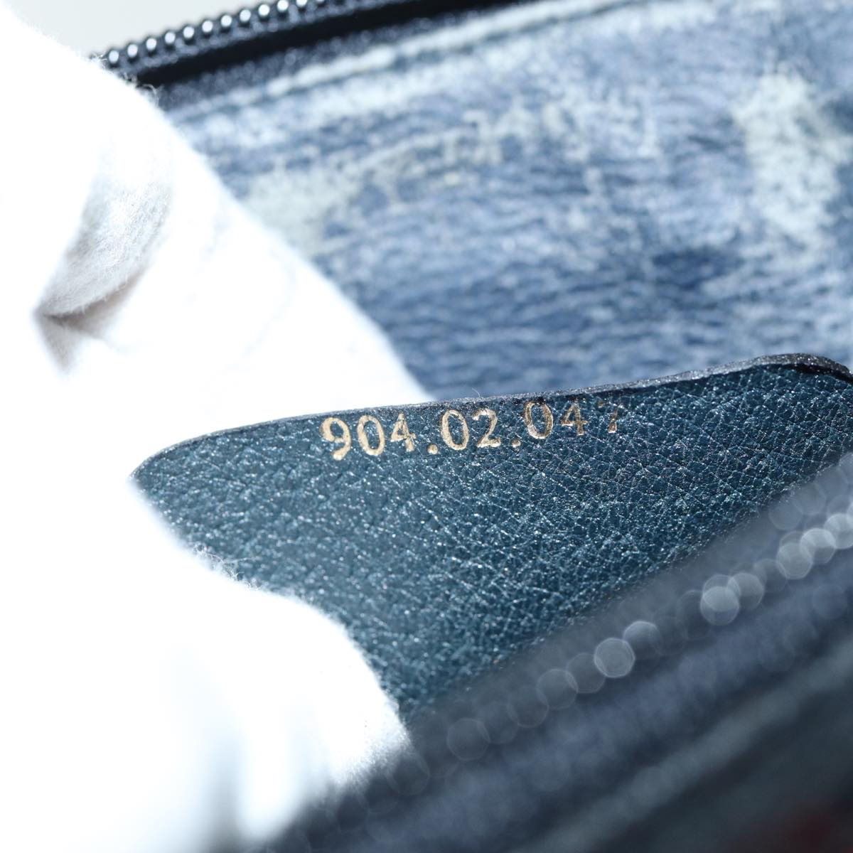 GUCCI GG Supreme Shoulder Bag PVC Leather Navy 904 02 047 80808