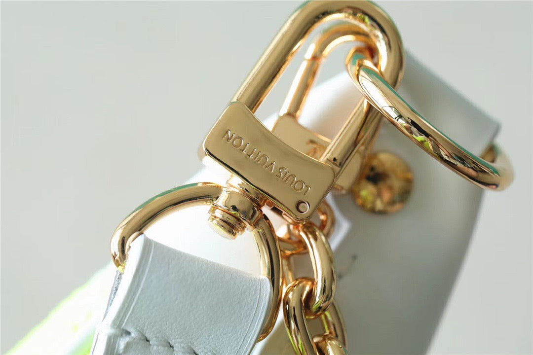 LV Loop Monogram Yellow For Women, WomenÃ¢â‚¬â„¢s Handbags, Shoulder Bags And Crossbody Bags 9.1in/23cm LV M81484