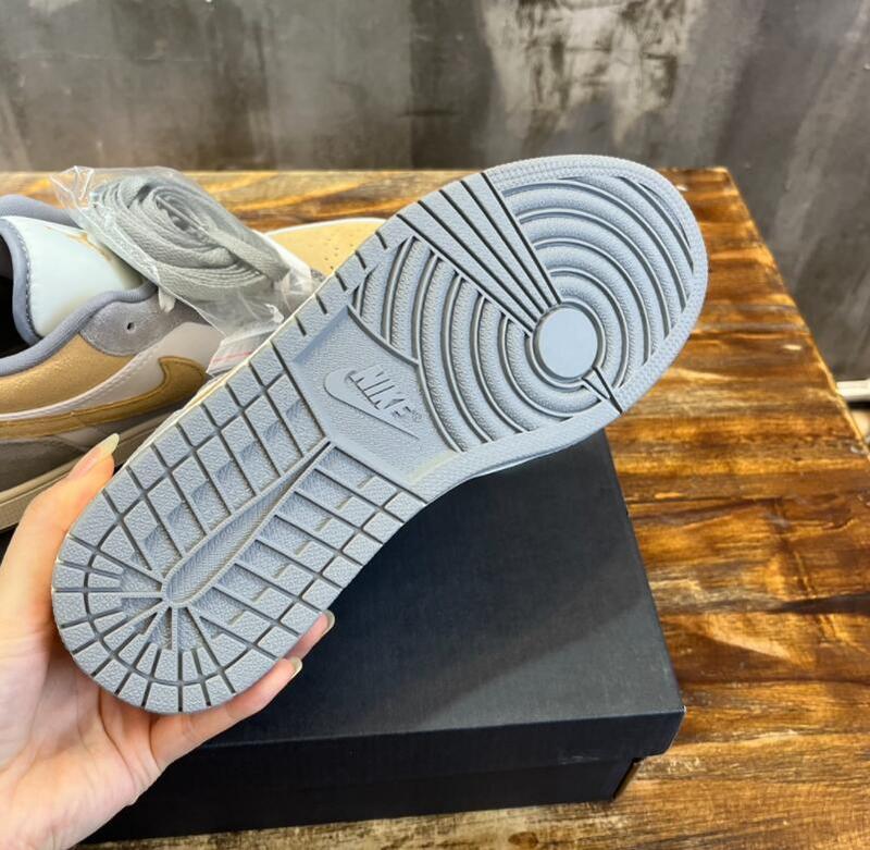 SAMC - NKE Shoes - 424