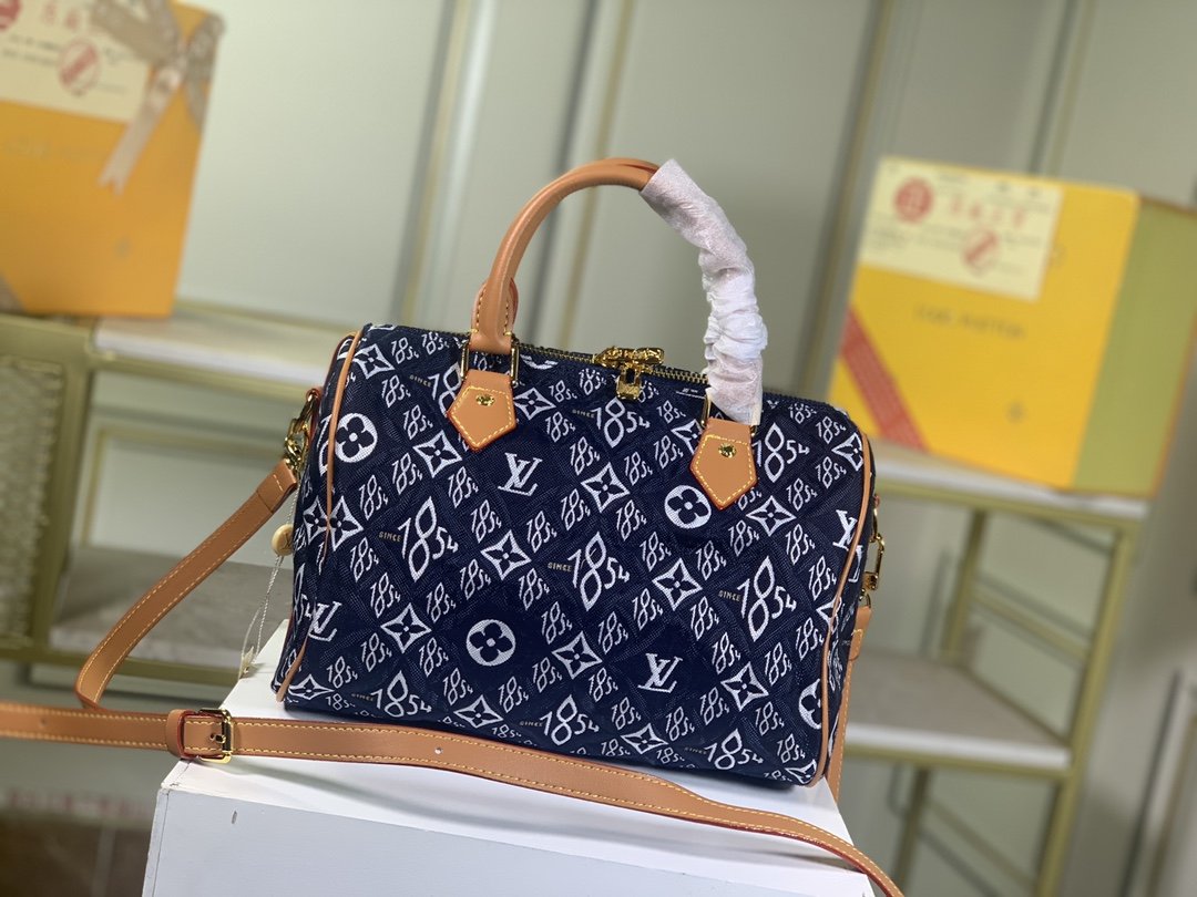 EN - New Arrival Bags LUV 110