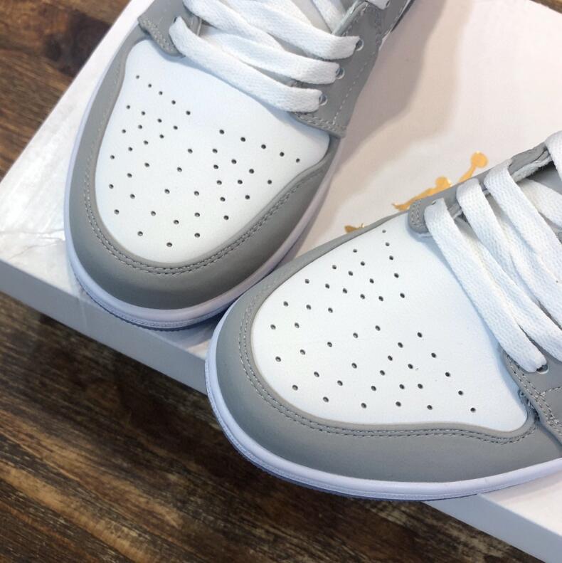 SAMC - NKE Shoes - 1026