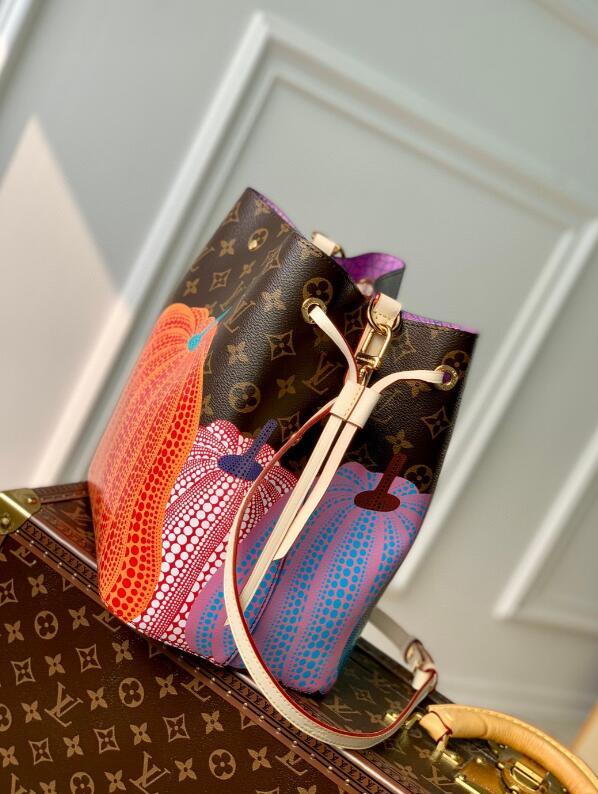 SAMC - LOV Bags - 1244