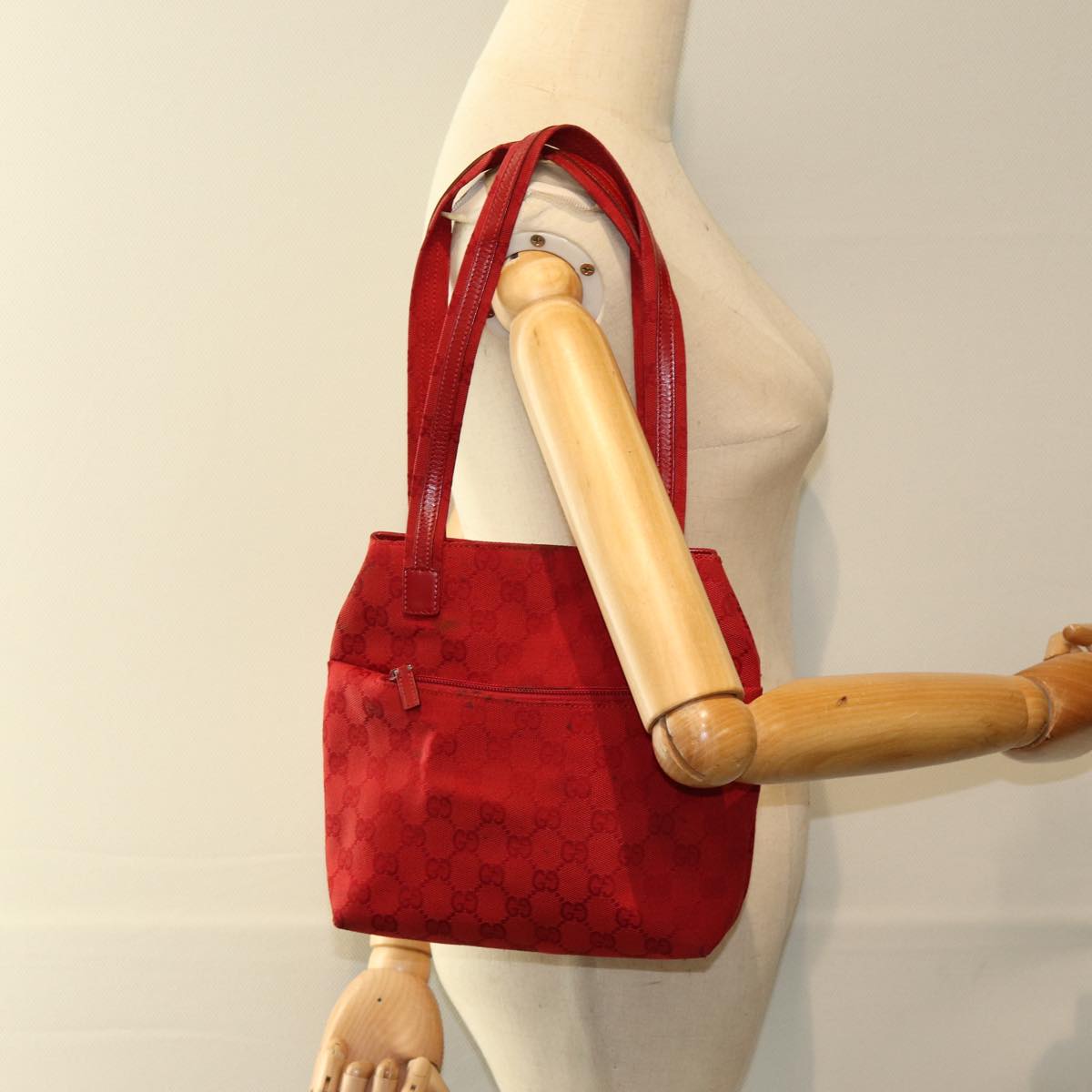 GUCCI GG Canvas Shoulder Bag Red 002 1075 82164