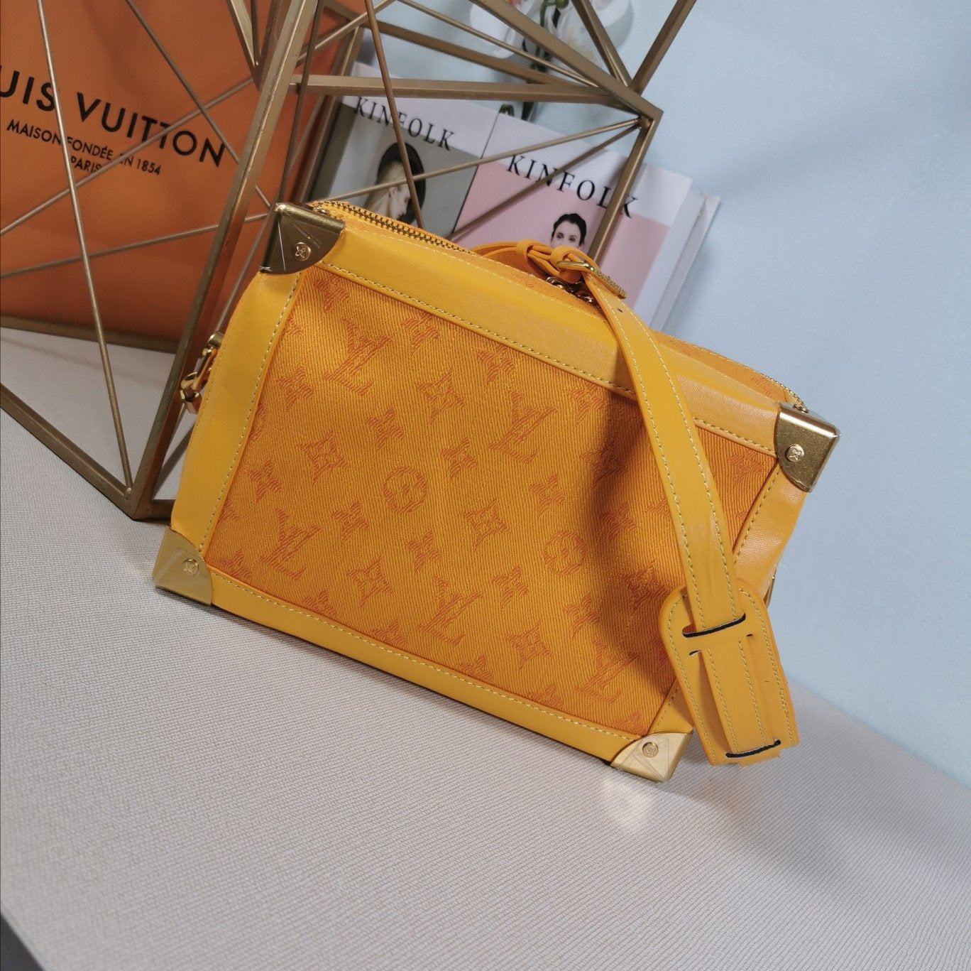 EN - New Arrival Bags LUV 256