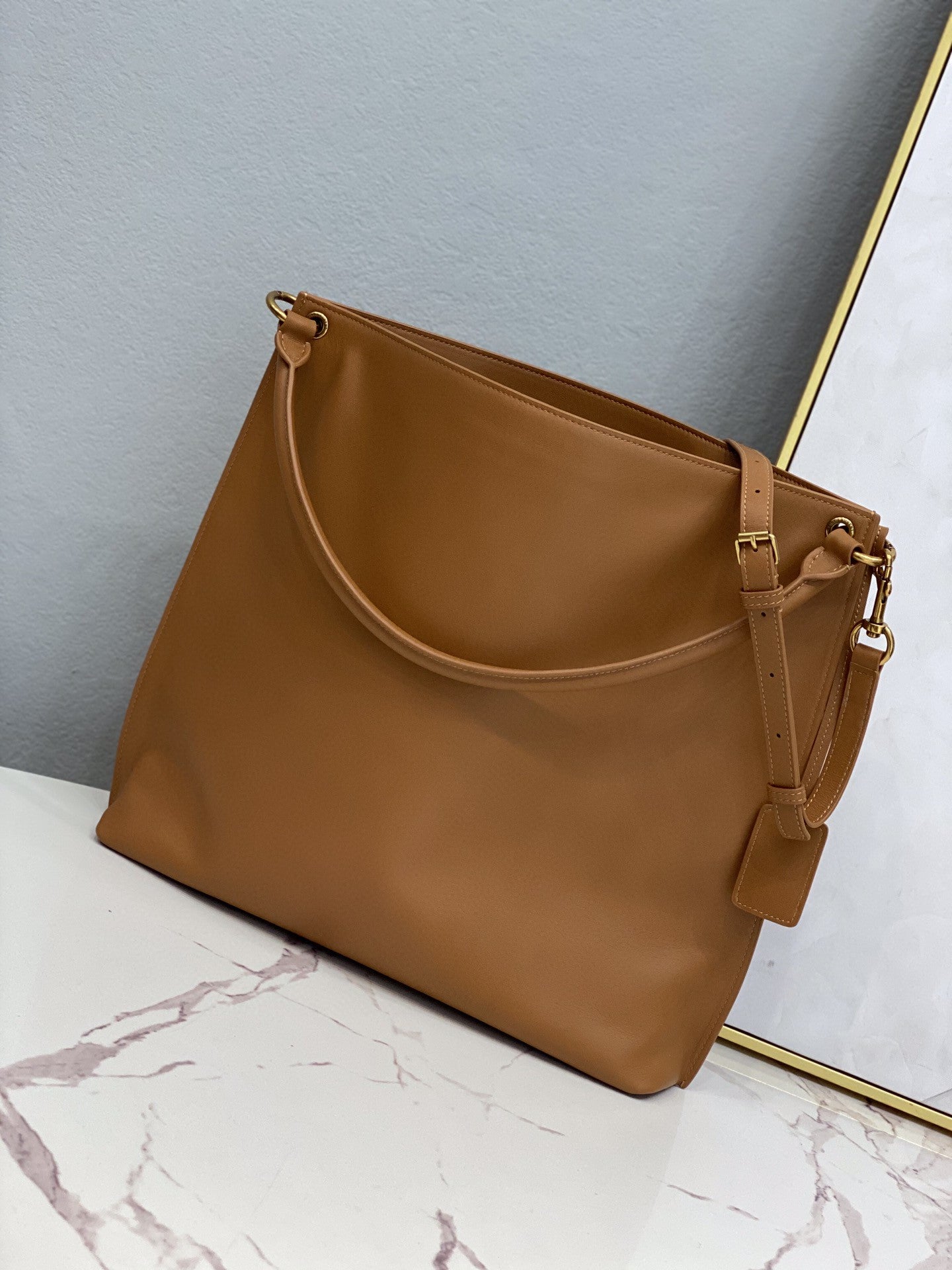 GLAMI Shopping N/S In Supple Brown For Women 13.7in/35cm YSL