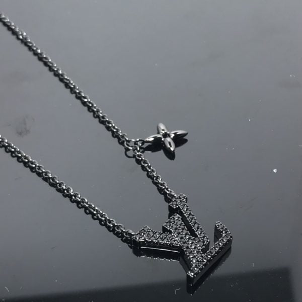 LV Necklaces 023