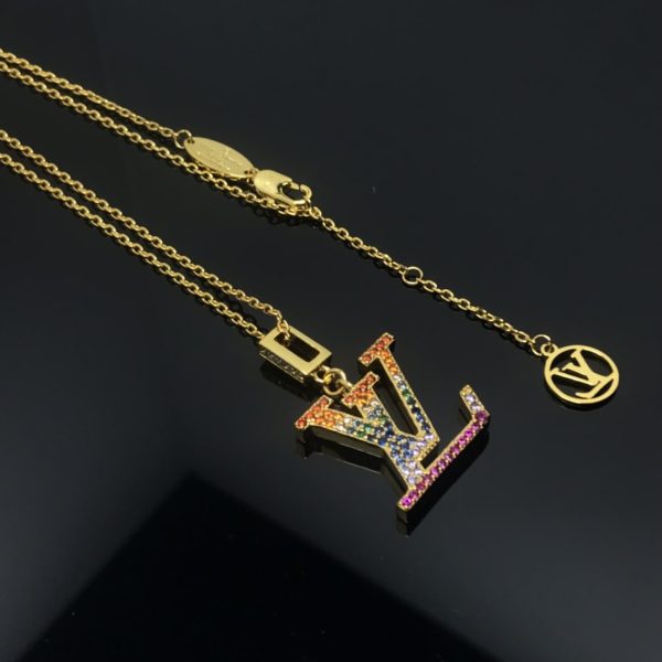 LV Necklaces 028
