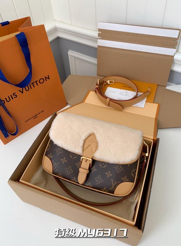 SAMC - LOV Bags - 1375