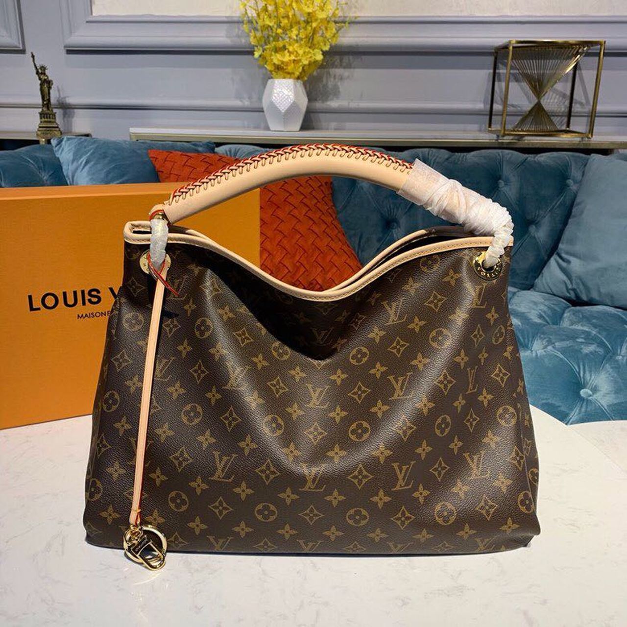 LV Artsy MM Monogram Canvas For Women, WomenÃ¢â‚¬â„¢s Handbags 16.1in/41cm LV M44869